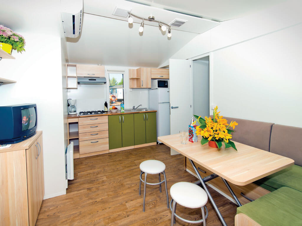 Camping Zaton Holiday Resort Living mobile homes living room and kitchen