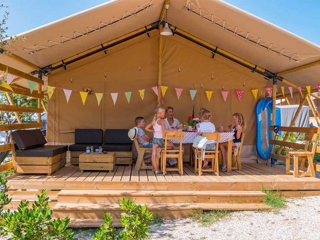 Glamping Tent Safari Luxe Exterior